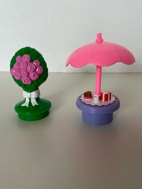 2/$20 ☘️ Fisher-Price Little People: Valentine’s Day Garden Picnic Accessories